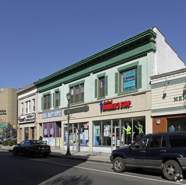 Primary Photo Of 20 Atlantic Ave, Lynbrook Storefront Retail Office For Lease