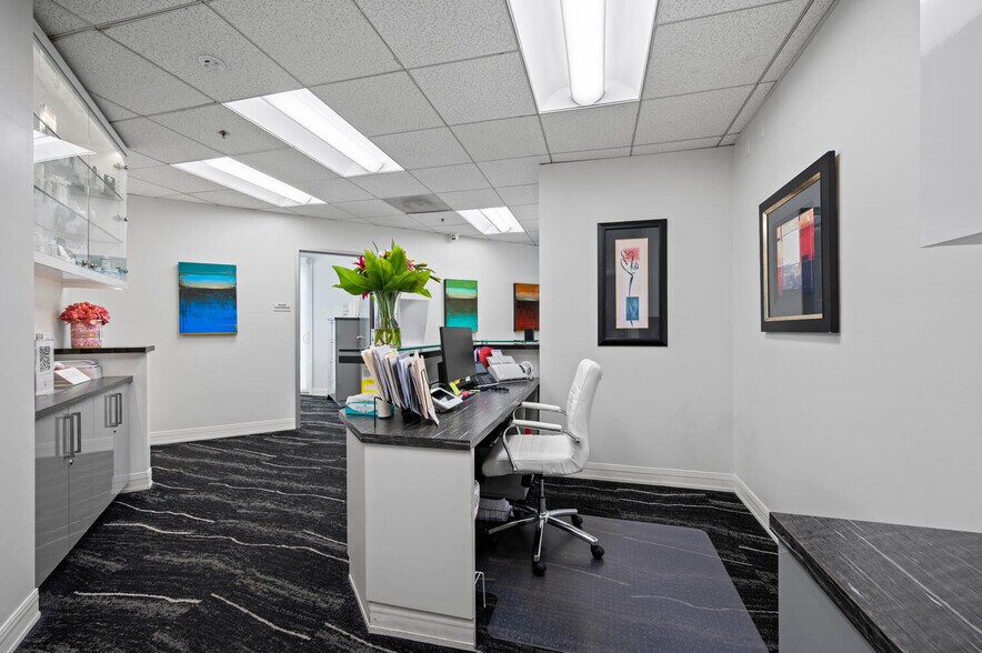 More Photos Of 20311 Birch St, Newport Beach Medical For Lease