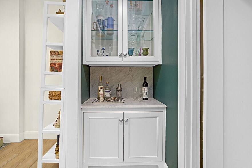 More Photos Of 7621 Norton Ave, West Hollywood Multifamily For Sale