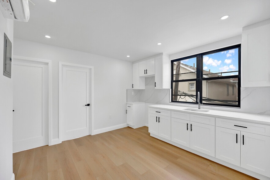 More Photos Of 3013 Brighton 5th St, Brooklyn Apartments For Sale