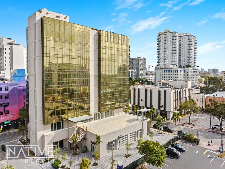 More Photos Of 1909 Tyler St, Hollywood Office For Lease