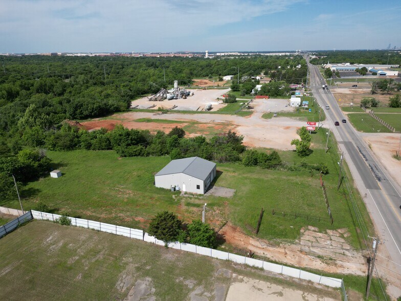 More Photos Of 10124 SE 29th St, Midwest City Warehouse For Sale