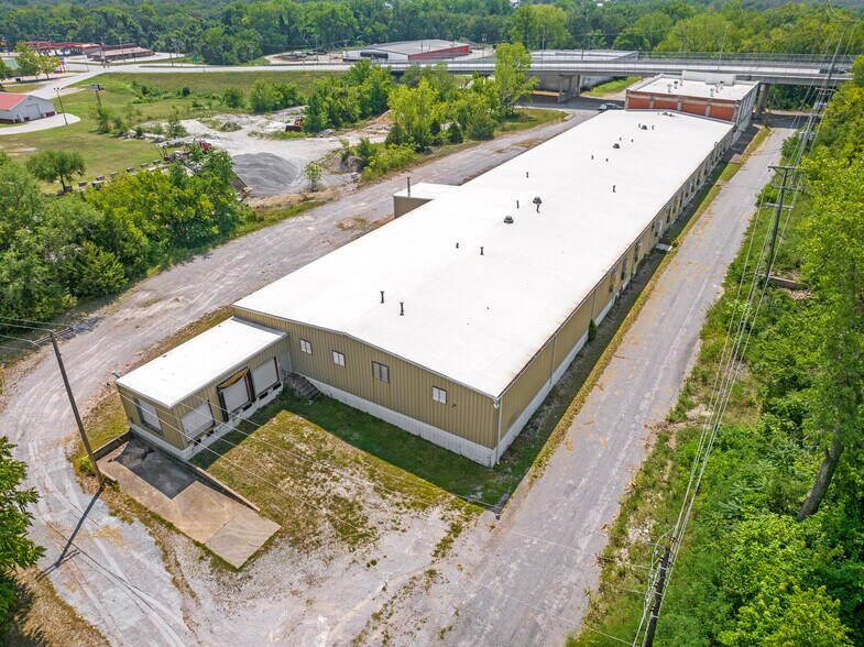 More Photos Of 713 E Austin Blvd, Nevada Warehouse For Sale