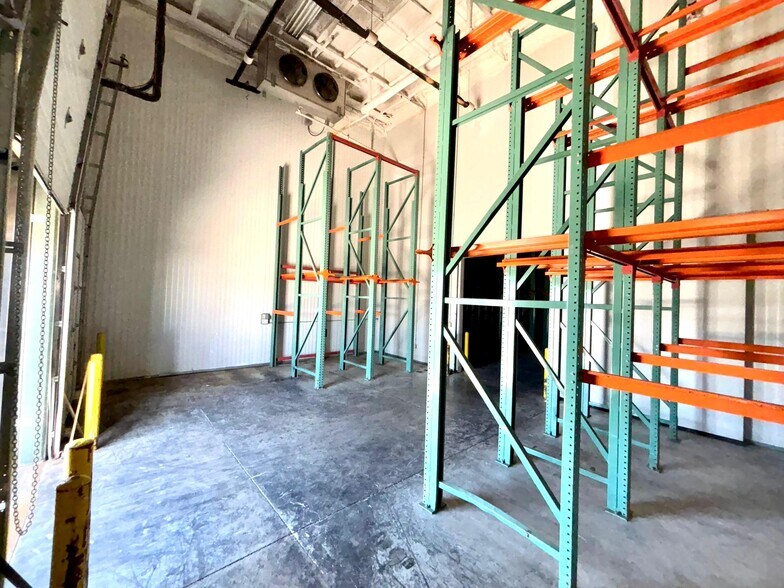 More Photos Of 9342 SE Loop 410, San Antonio Refrigeration Cold Storage For Sale