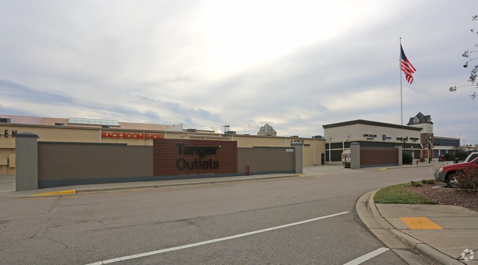 More Photos Of 4000 Arrowhead Blvd, Mebane General Retail For Lease