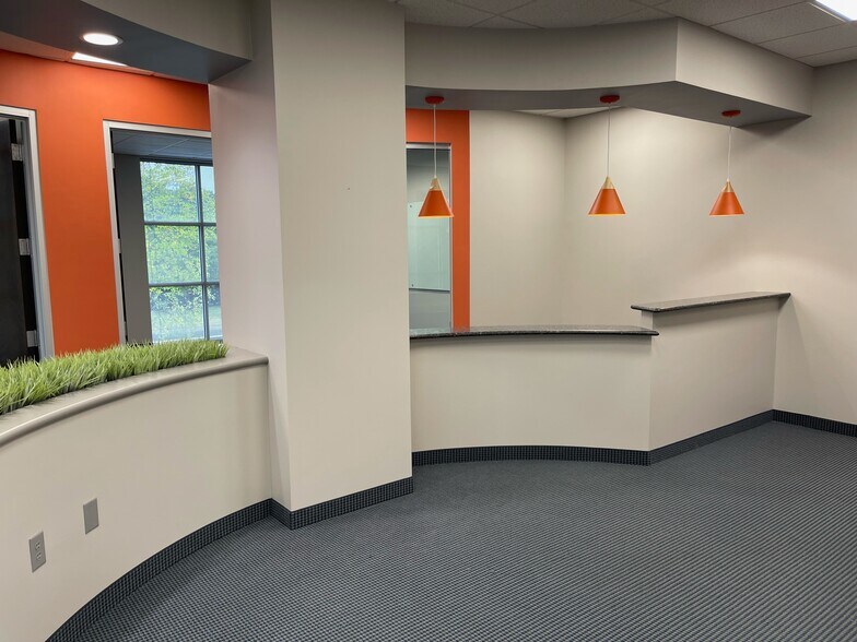 More Photos Of 10815 Sikes Pl, Charlotte Office For Sale