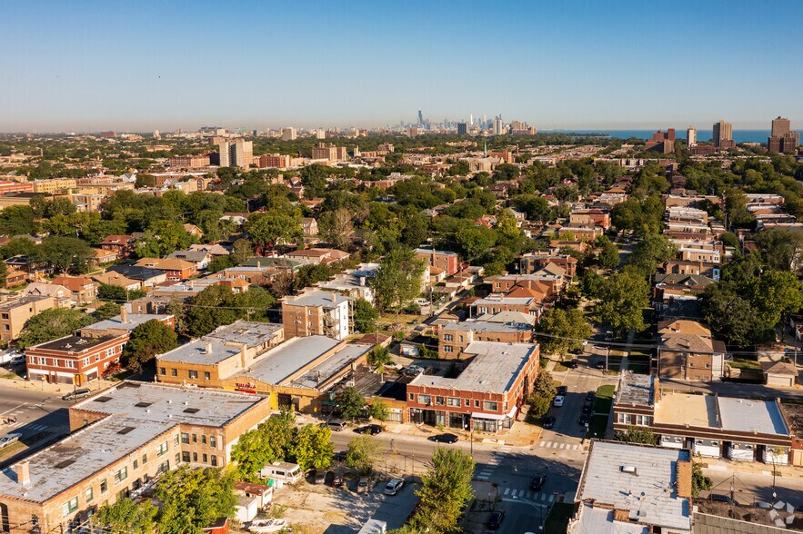 More Photos Of 7450 S Luella Ave, Chicago Apartments For Lease