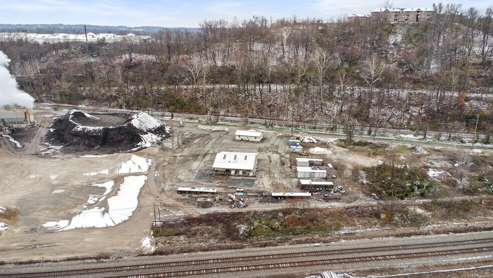 More Photos Of 100 Armco Rd, Ashland Manufacturing For Lease