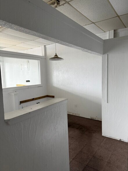 More Photos Of 8485 S US Highway 17/92, Casselberry Storefront Retail Office For Lease