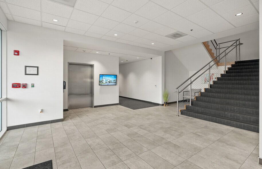 More Photos Of 175 Cremona Dr, Goleta Office For Sale