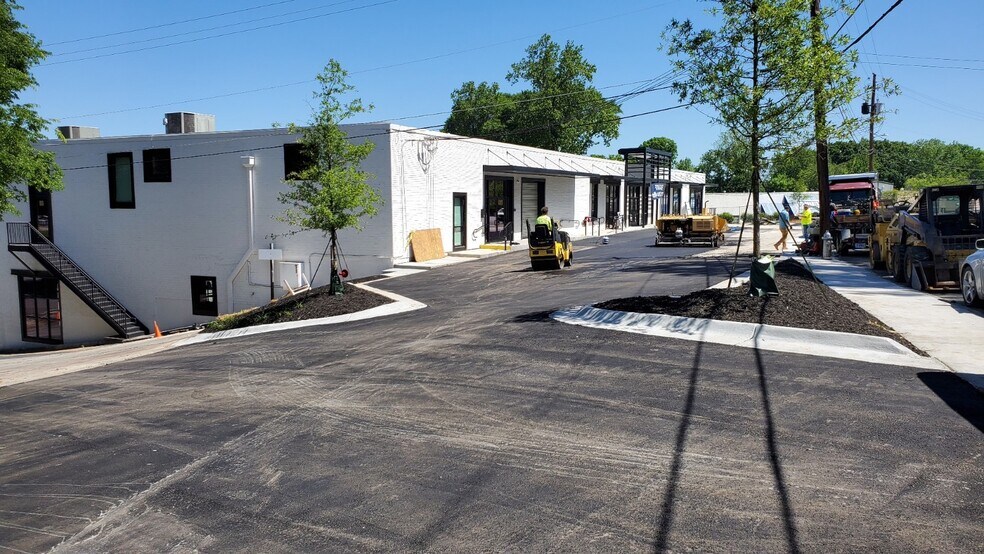 More Photos Of 763-765 Trabert Ave NW, Atlanta General Retail For Lease