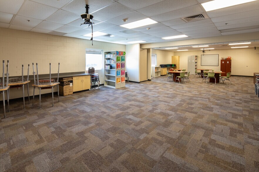 More Photos Of 2801 E Southern Ave, Phoenix Schools For Sale