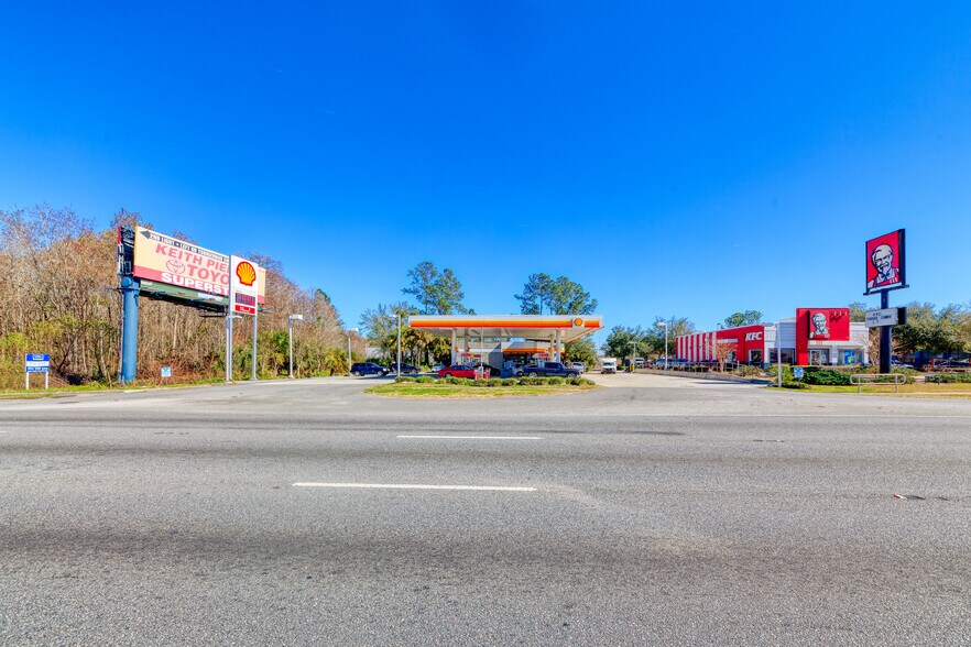 More Photos Of 11 Blanding Blvd, Orange Park Service Station For Sale