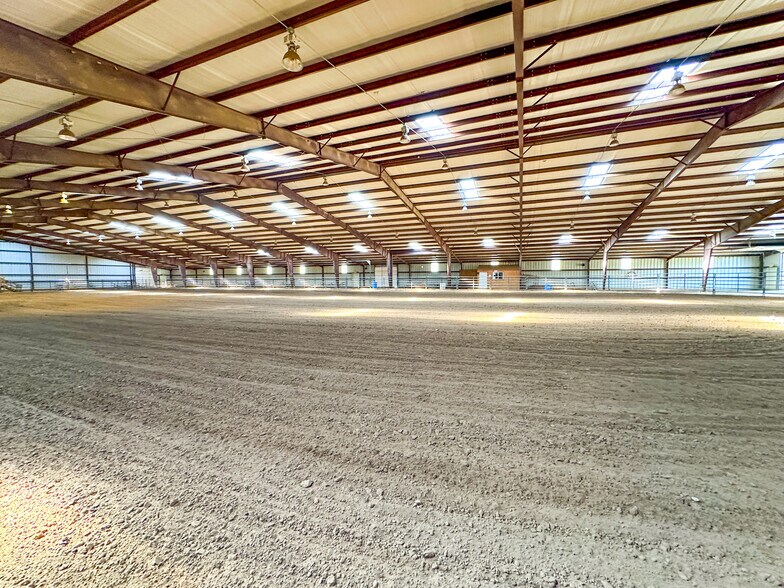 More Photos Of 5871 Roper Rd, Sperry Land For Sale