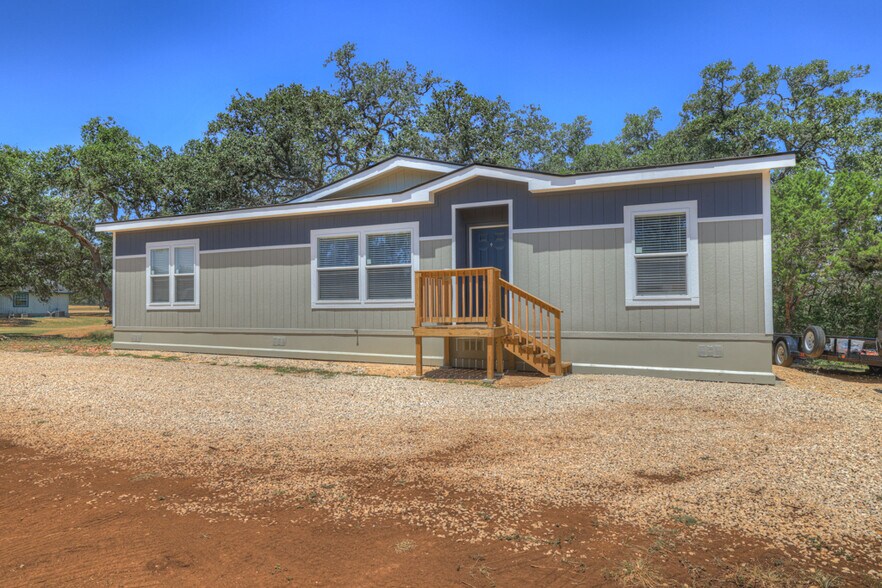 More Photos Of 7250 Fm 306, New Braunfels Freestanding For Sale
