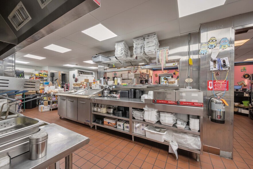 More Photos Of 5684 Sullivan Trl, Nazareth Restaurant For Sale