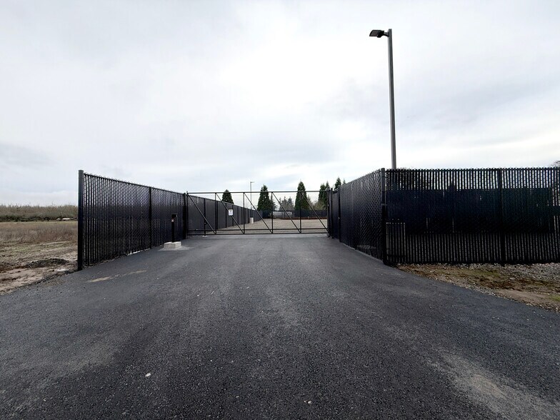 More Photos Of 5555 Windsor Island Rd N, Keizer Land For Lease