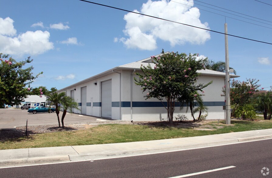 More Photos Of 1805 8th Ave W, Palmetto Warehouse For Sale