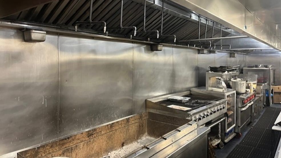 More Photos Of 216 Woodside Ave, Newton Restaurant For Sale