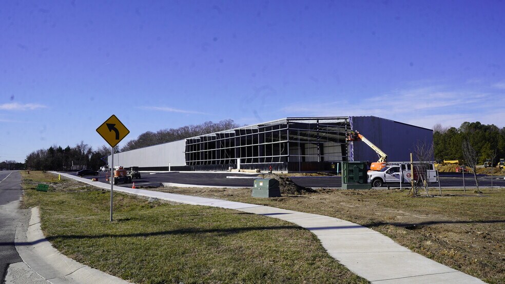 More Photos Of 350 Lafferty Ln, Dover Unknown For Lease