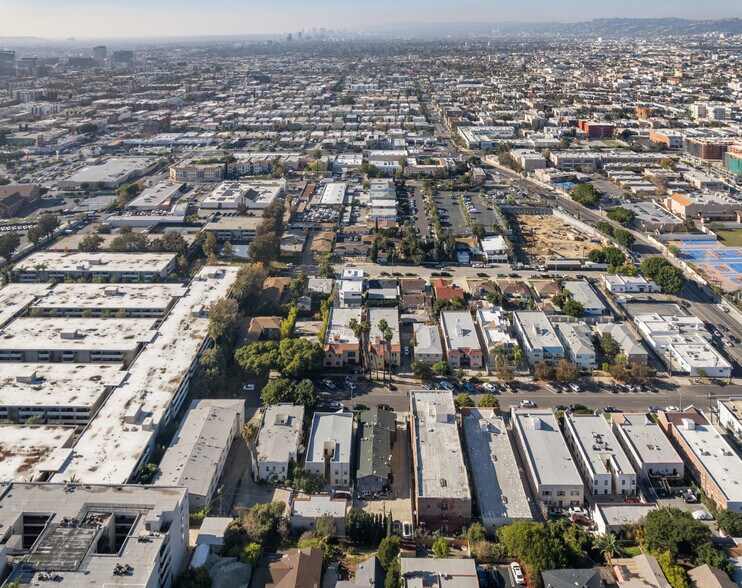 More Photos Of 140 S Westmoreland Ave, Los Angeles Apartments For Sale