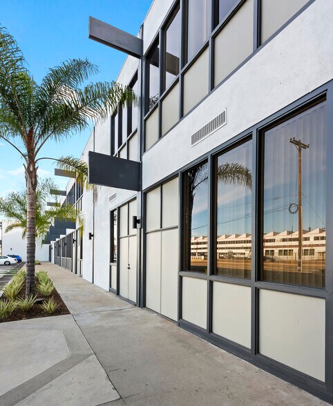 More Photos Of 4250 Pacific Hwy, San Diego Office For Lease