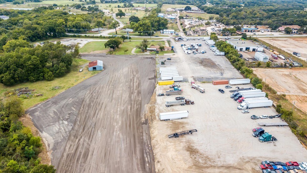 More Photos Of 8010 Rendon Bloodworth Rd, Mansfield Land For Lease