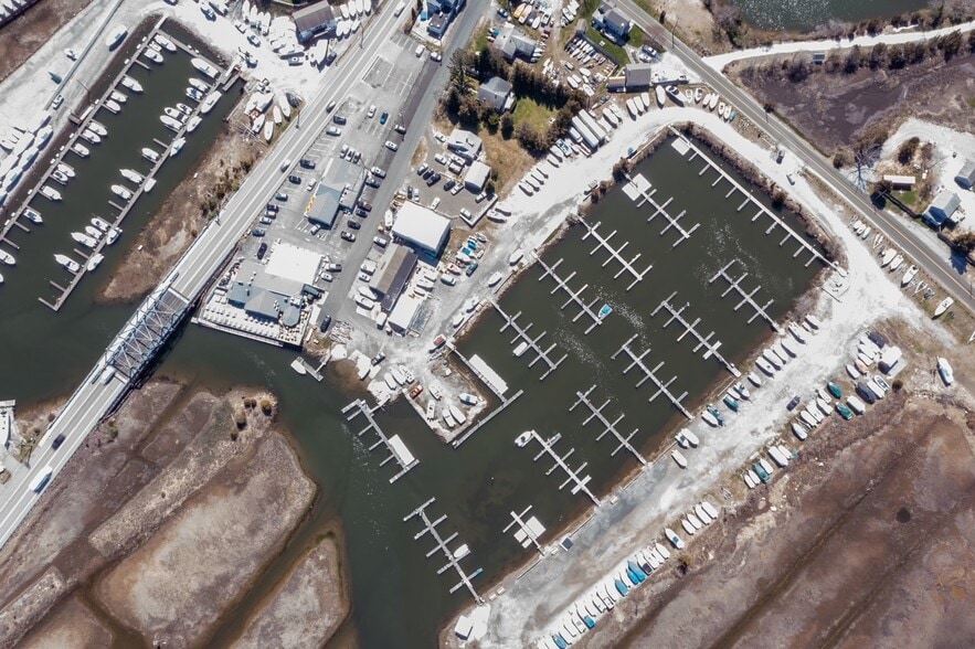 More Photos Of 54 Old Boston Post Rd, Westbrook Marina For Sale