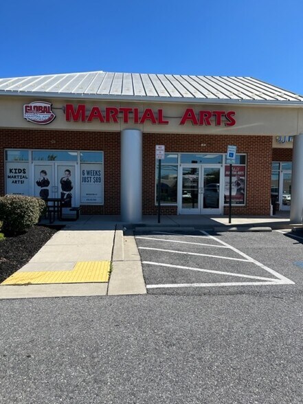 More Photos Of 841 S Main St, Hampstead Freestanding For Lease
