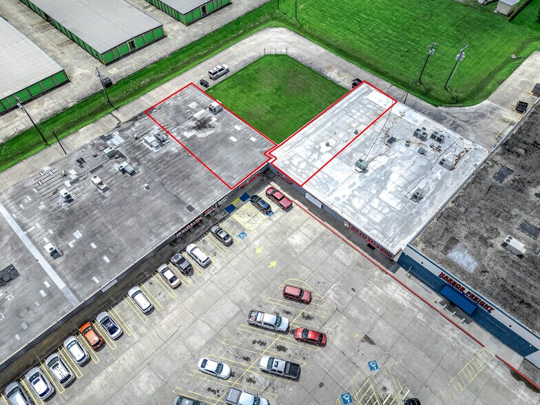 More Photos Of 1200-1232 FM 1462 Rd, Alvin Storefront For Lease