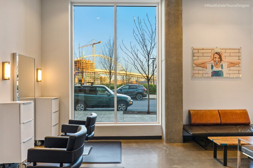 More Photos Of 1022 NW Overton St, Portland Multifamily For Sale