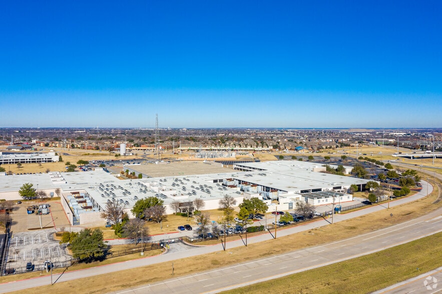 More Photos Of 2501 S State Highway 121 Bus, Lewisville Industrial For Lease