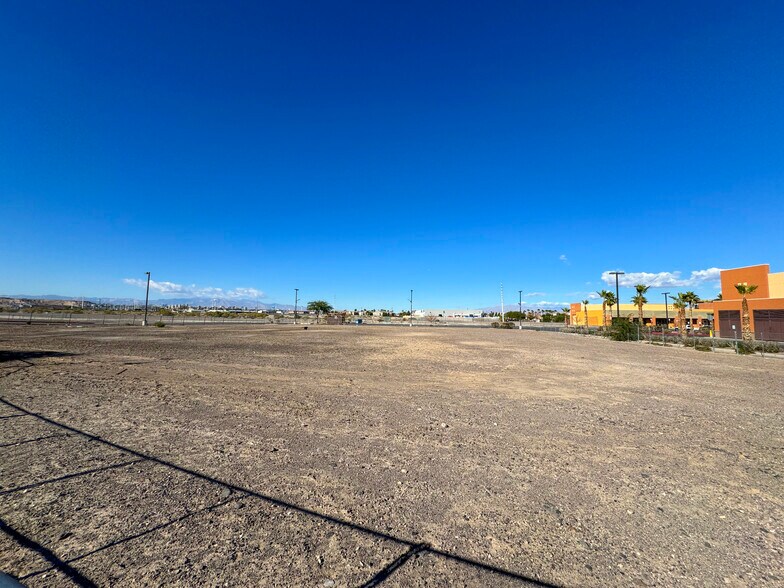 More Photos Of 6360 Boulder Hwy, Las Vegas Unknown For Lease