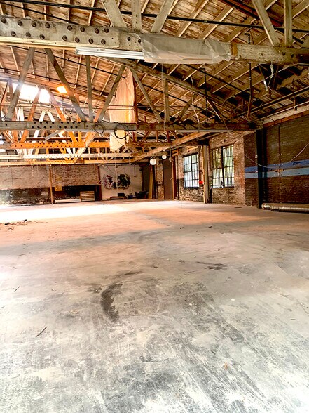 More Photos Of 1120 Seward St, Los Angeles Light Manufacturing For Lease