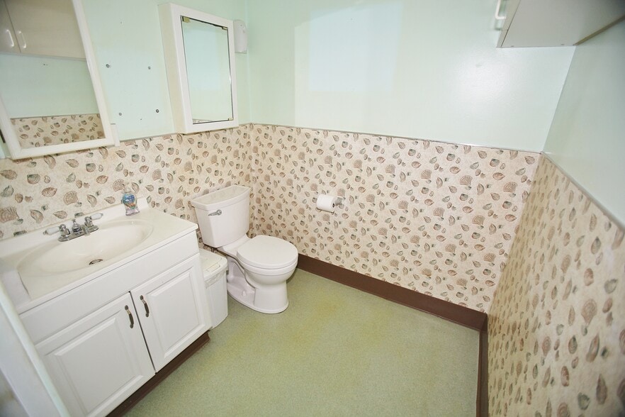 More Photos Of 2739 Castro Valley Blvd, Castro Valley Unknown For Lease