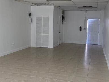 More Photos Of 401-405 E Hallandale Beach Blvd, Hallandale Beach General Retail For Lease