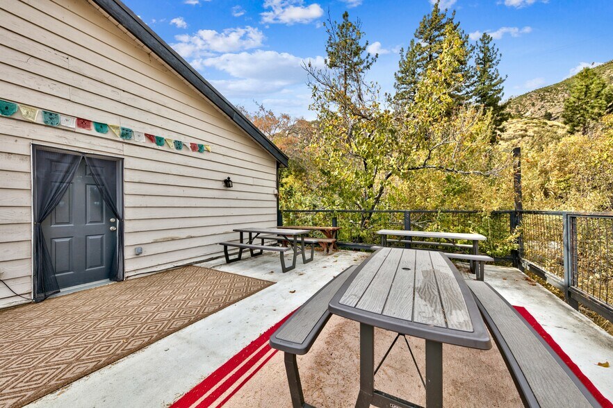 More Photos Of 290 Old Pony Express Trl, Markleeville Storefront Retail Residential For Sale