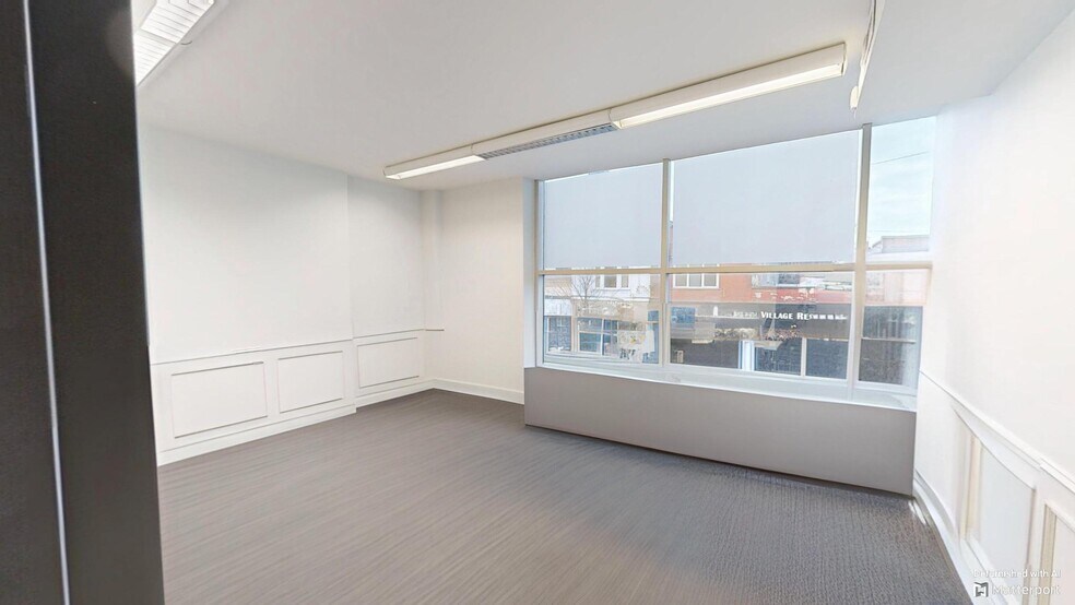 More Photos Of 627 Bloor St W, Toronto Office For Lease