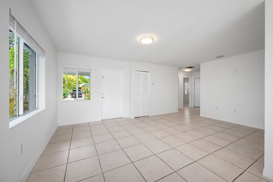 More Photos Of 2275 SW 61st Ave, Miami Apartments For Sale