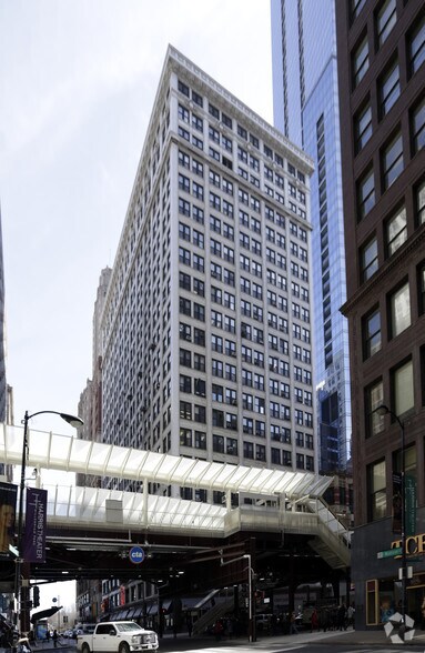 More Photos Of 5 S Wabash Ave, Chicago Office For Lease