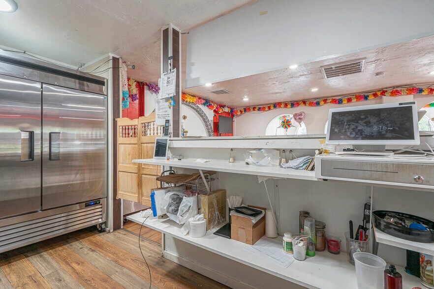 More Photos Of 3103 Highway 20, Sweet Home Restaurant For Sale