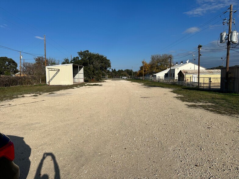 More Photos Of 1209-1211 Bensdale Rd, Pleasanton Unknown For Lease