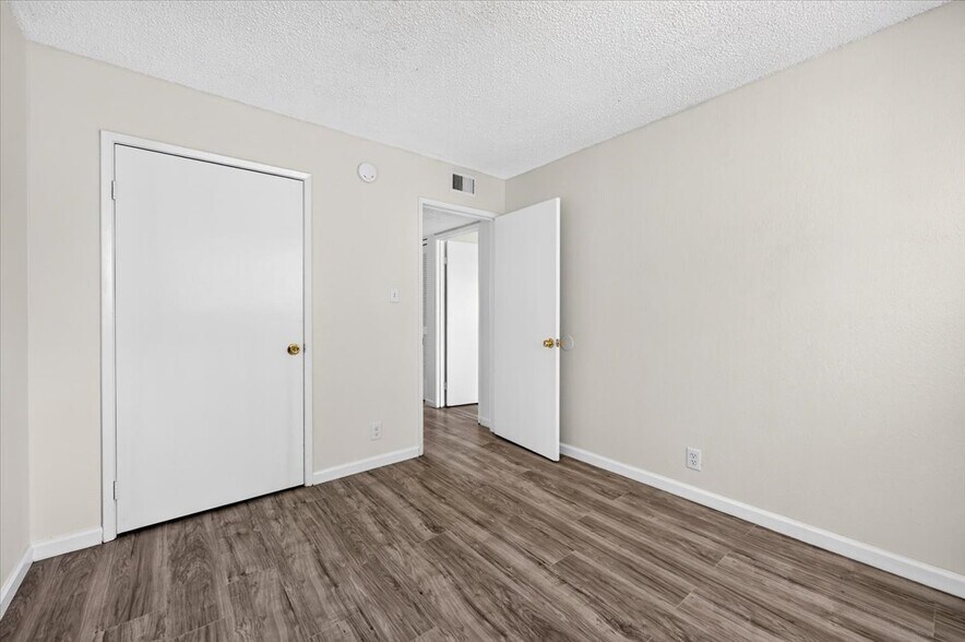 More Photos Of 2643 Furmint Way, Rancho Cordova Apartments For Sale