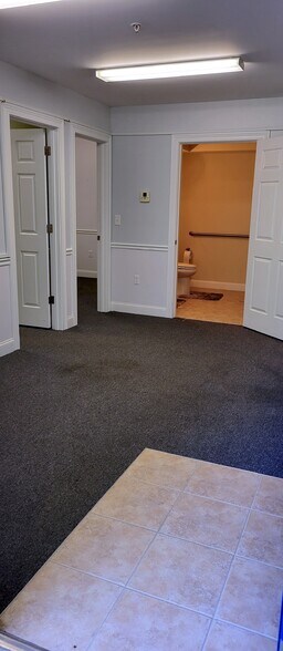 More Photos Of 3 Patriot Dr, Dover Office For Sale