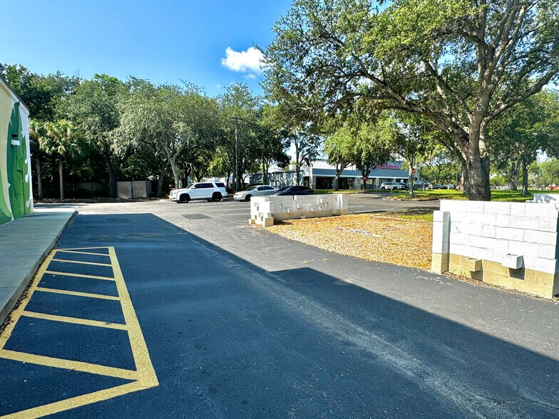 More Photos Of 14474 Beach Blvd, Jacksonville Fast Food For Lease