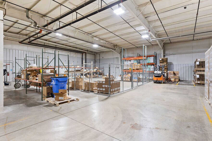 More Photos Of 2000 Ashley Rd, Morris Manufacturing For Lease