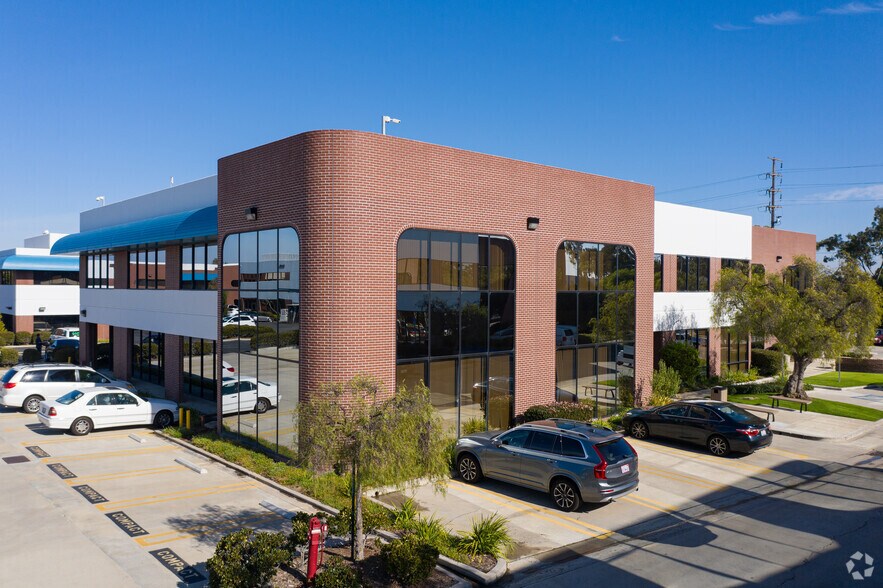 More Photos Of 357 Van Ness Way, Torrance Unknown For Lease