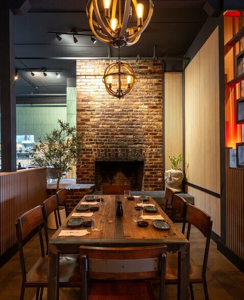 More Photos Of 1232 N State St, Bellingham Restaurant For Sale