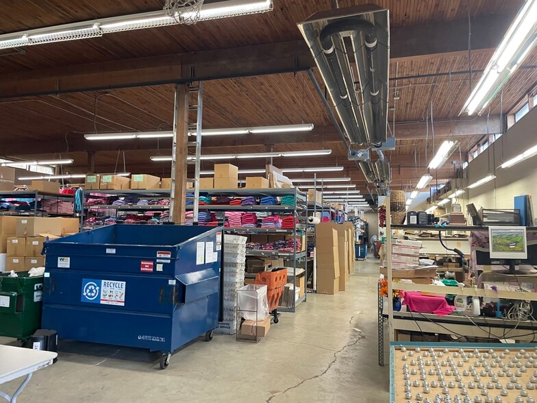 More Photos Of 3111 27th St S, Seattle Warehouse For Sale