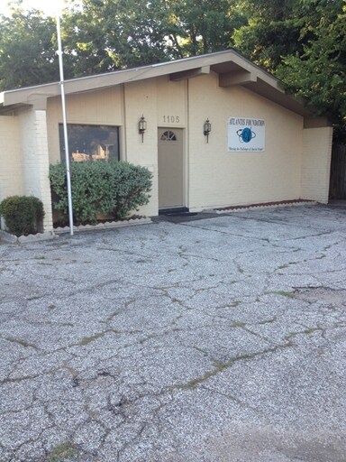 More Photos Of 1105 N Meyer Rd, Seabrook Office For Sale